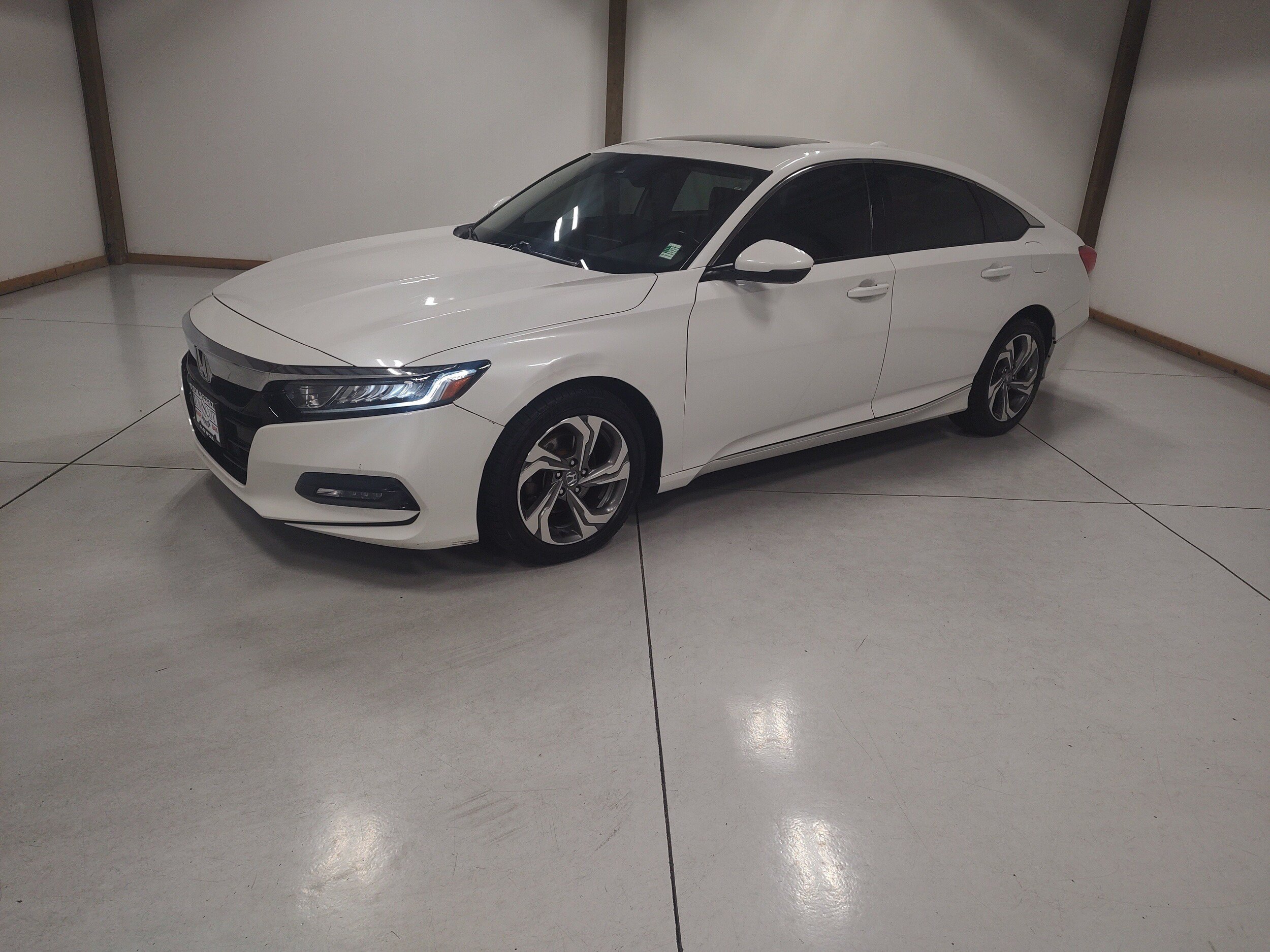 Used 2018 Honda Accord EX-L image 4