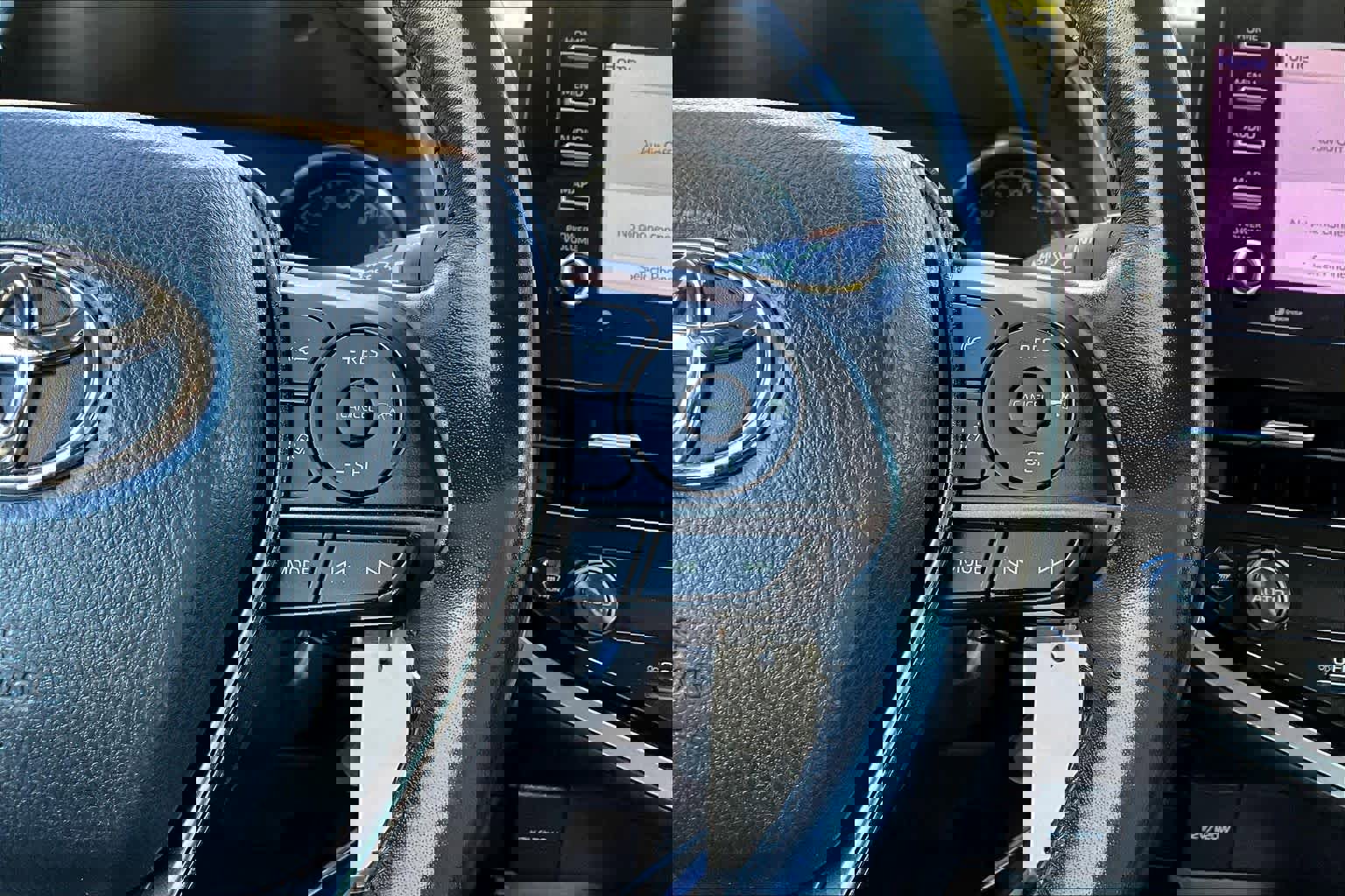 Used 2023 Toyota Camry SE image 23