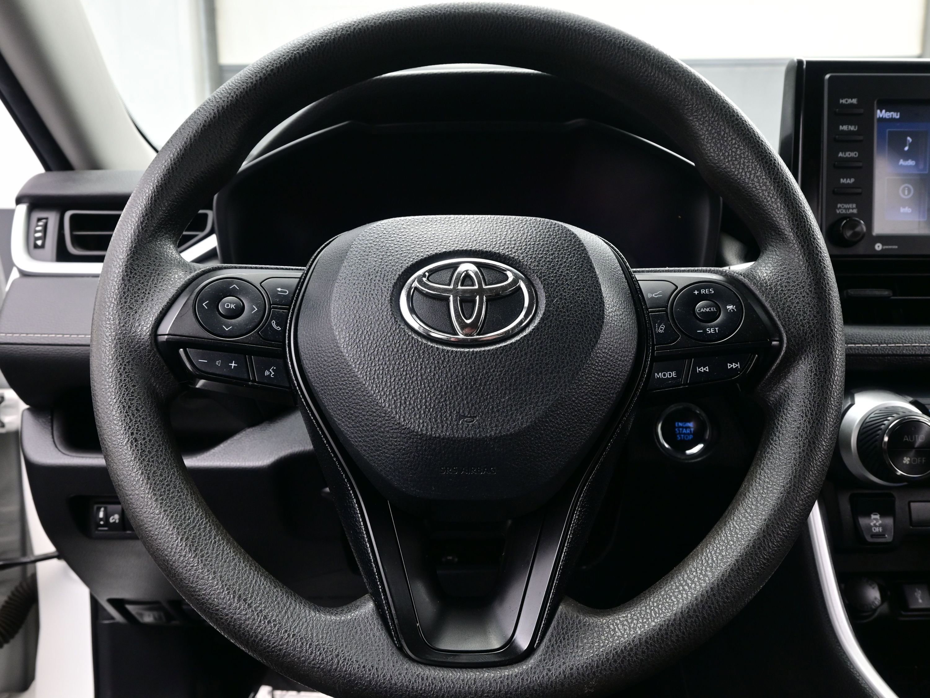 Used 2021 Toyota RAV4 XLE AWD/4WD image 23