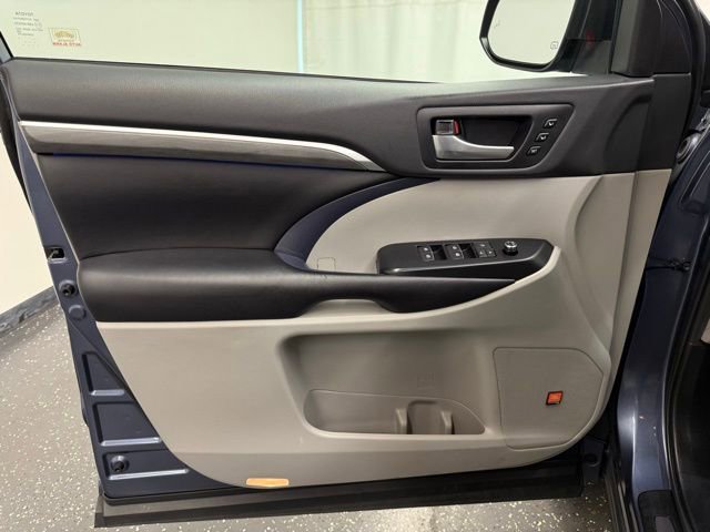 Certified 2019 Toyota Highlander Limited image 10
