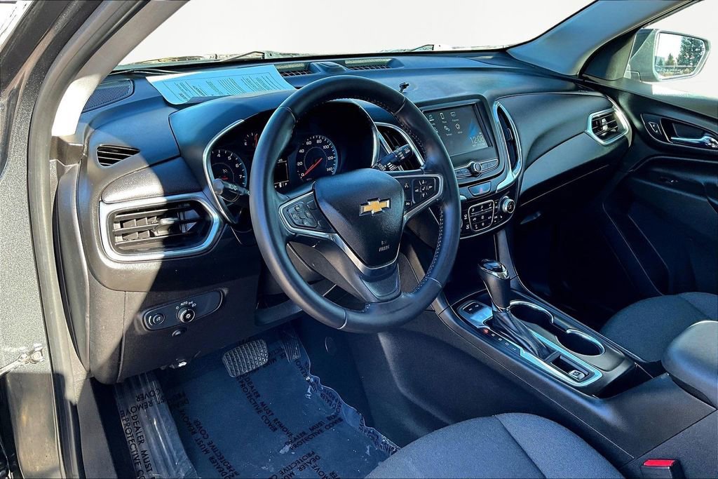 Used 2018 Chevrolet Equinox LT w/ LPO, Blackout Package image 13
