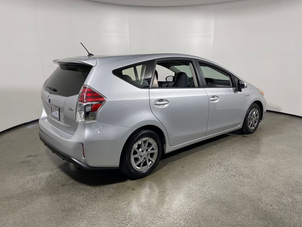 Used 2016 Toyota Prius V Two FWD image 3