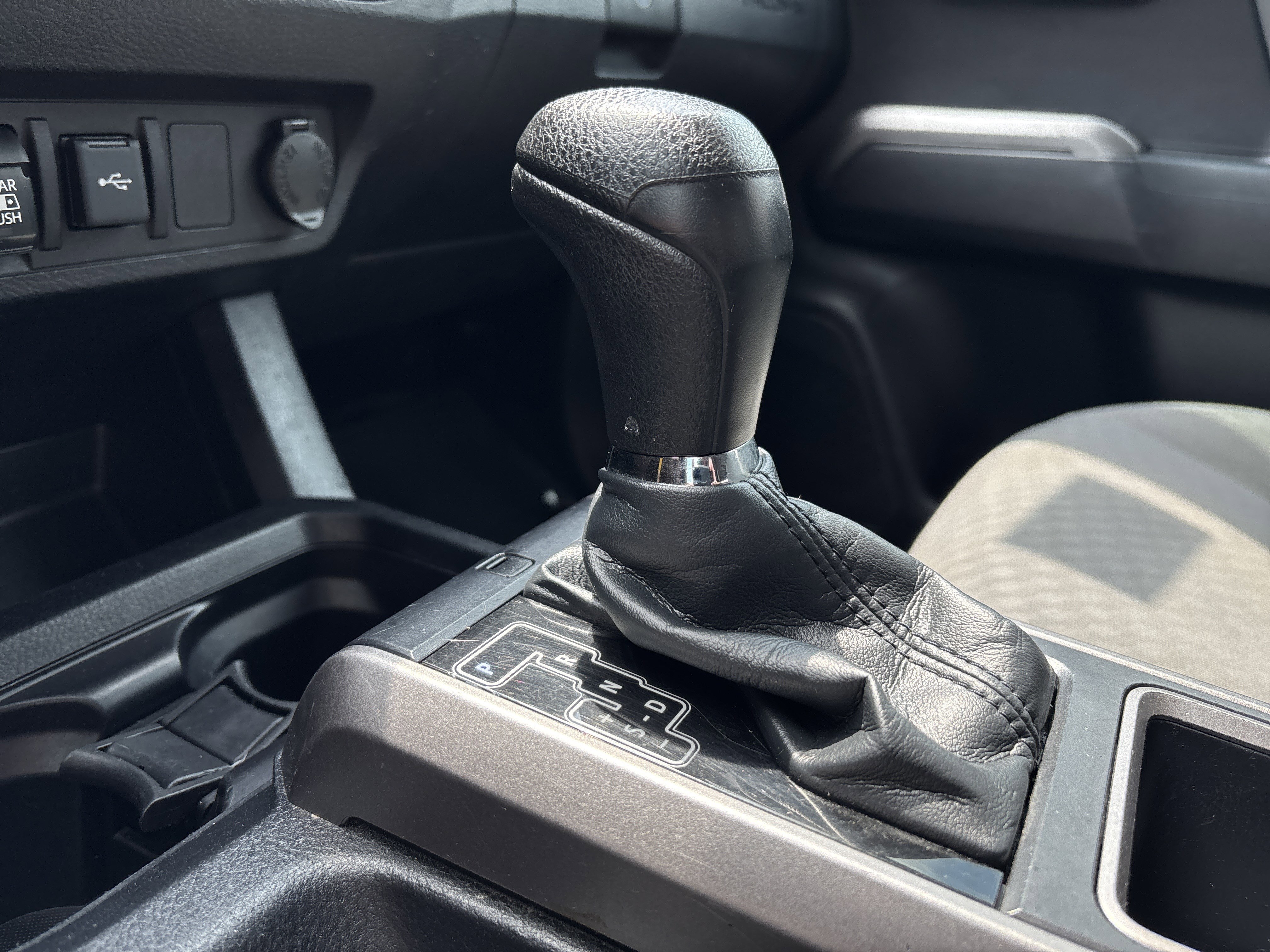 Used 2021 Toyota Tacoma SR5 w/ Technology Package AWD/4WD image 25