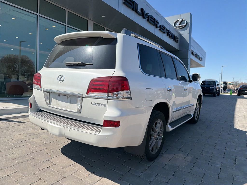 Used 2015 Lexus LX 570 4WD w/ Luxury Package image 8