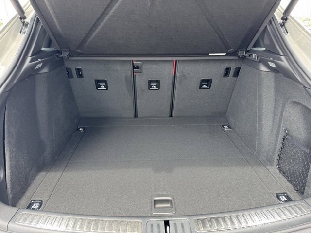 New 2025 Porsche Macan image 16