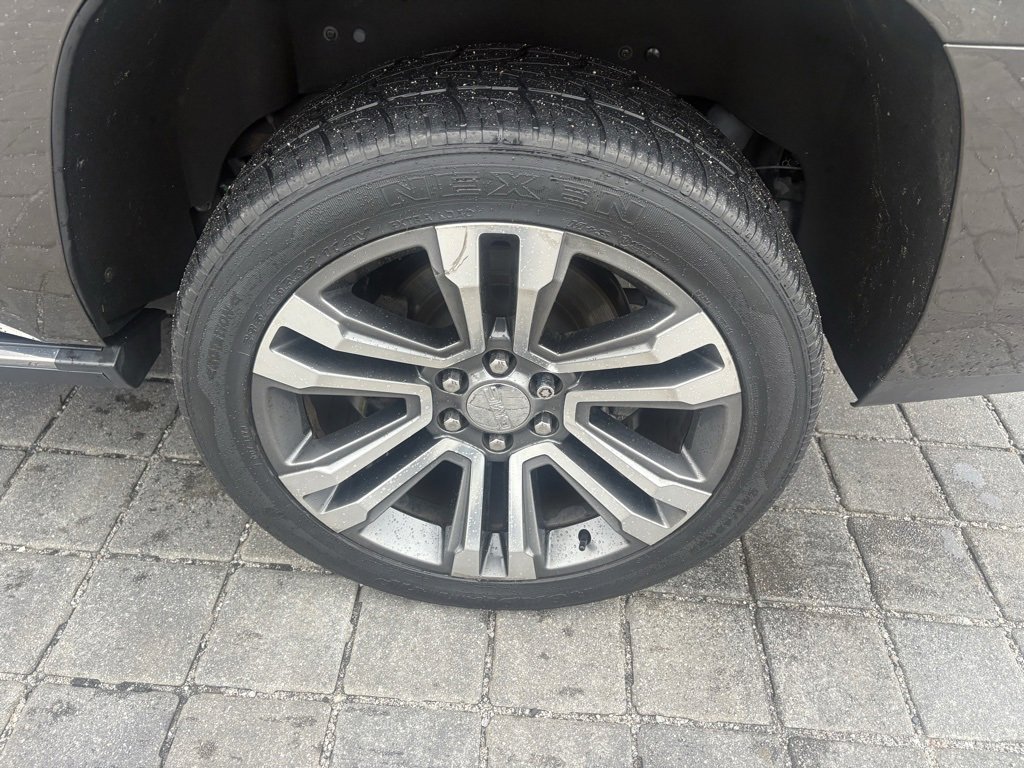 Used 2019 GMC Yukon Denali w/ Denali Ultimate Package image 9