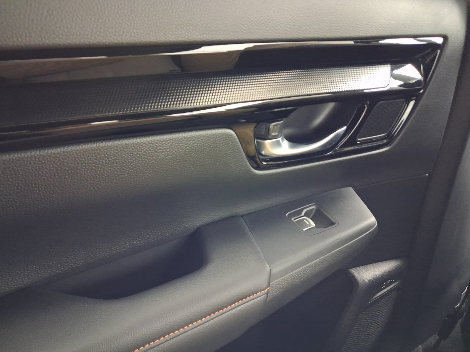 Used 2025 Honda CR-V Sport Touring image 19