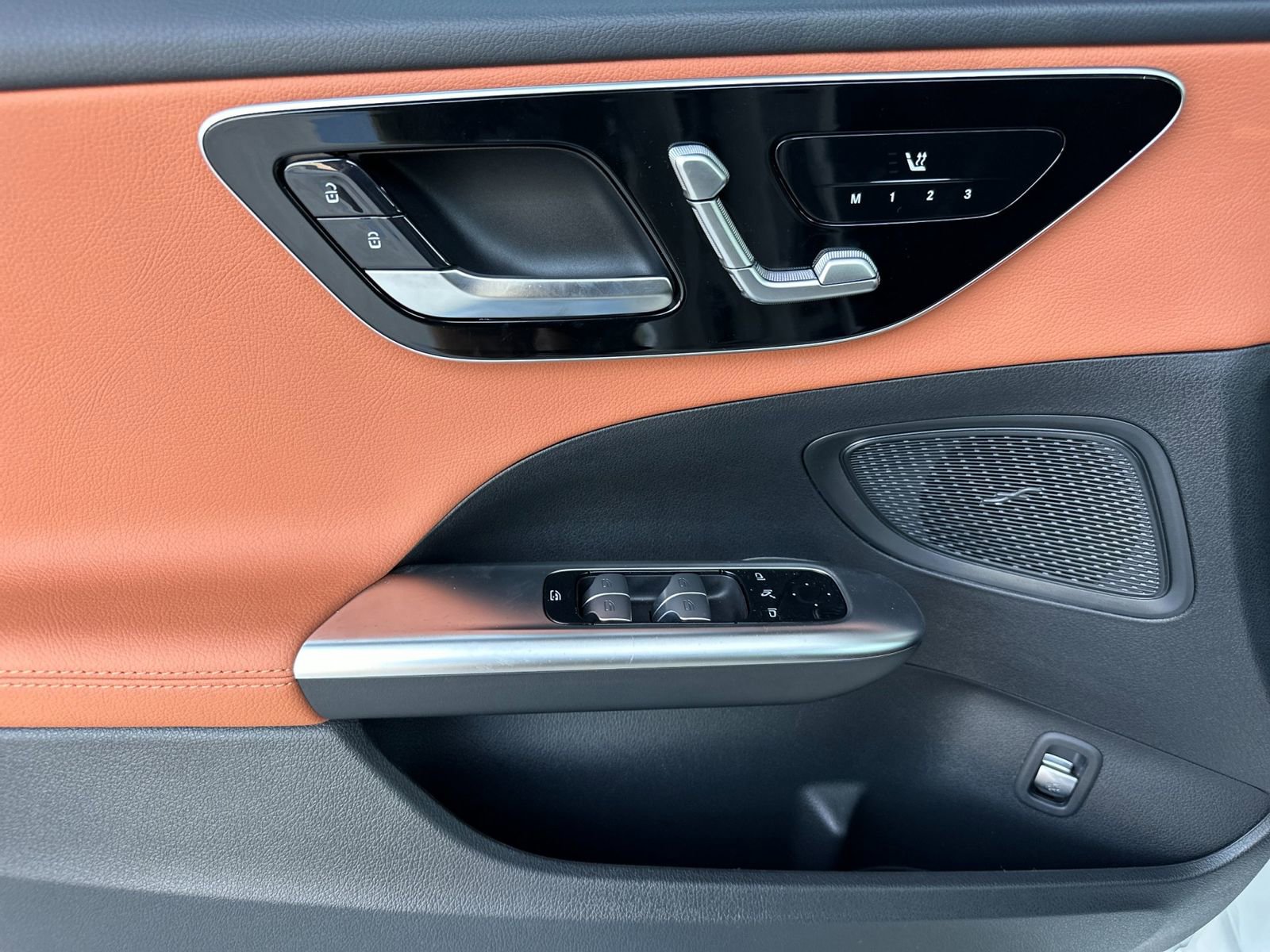 New 2025 Mercedes-Benz C 300 4MATIC Sedan image 11