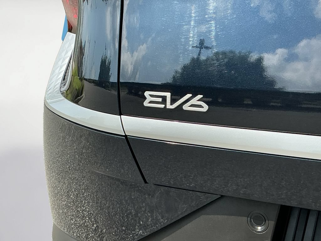 Used 2024 Kia EV6 Light AWD/4WD image 19