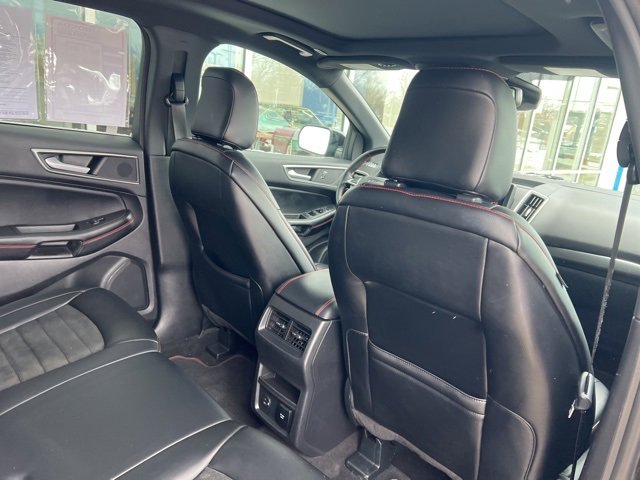 Used 2022 Ford Edge ST-Line image 28