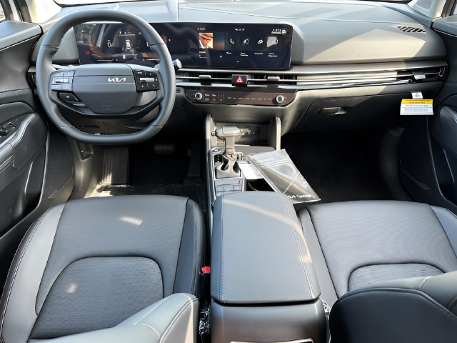 New 2026 Kia Sportage EX FWD image 6