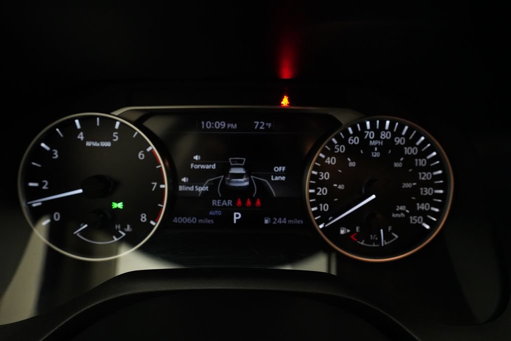 Used 2021 Nissan Rogue S AWD/4WD image 2
