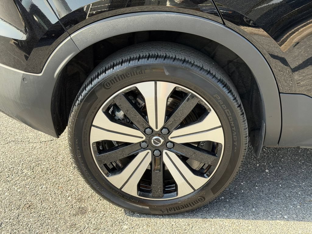 Certified 2023 Volvo XC40 Recharge Plus AWD/4WD image 12