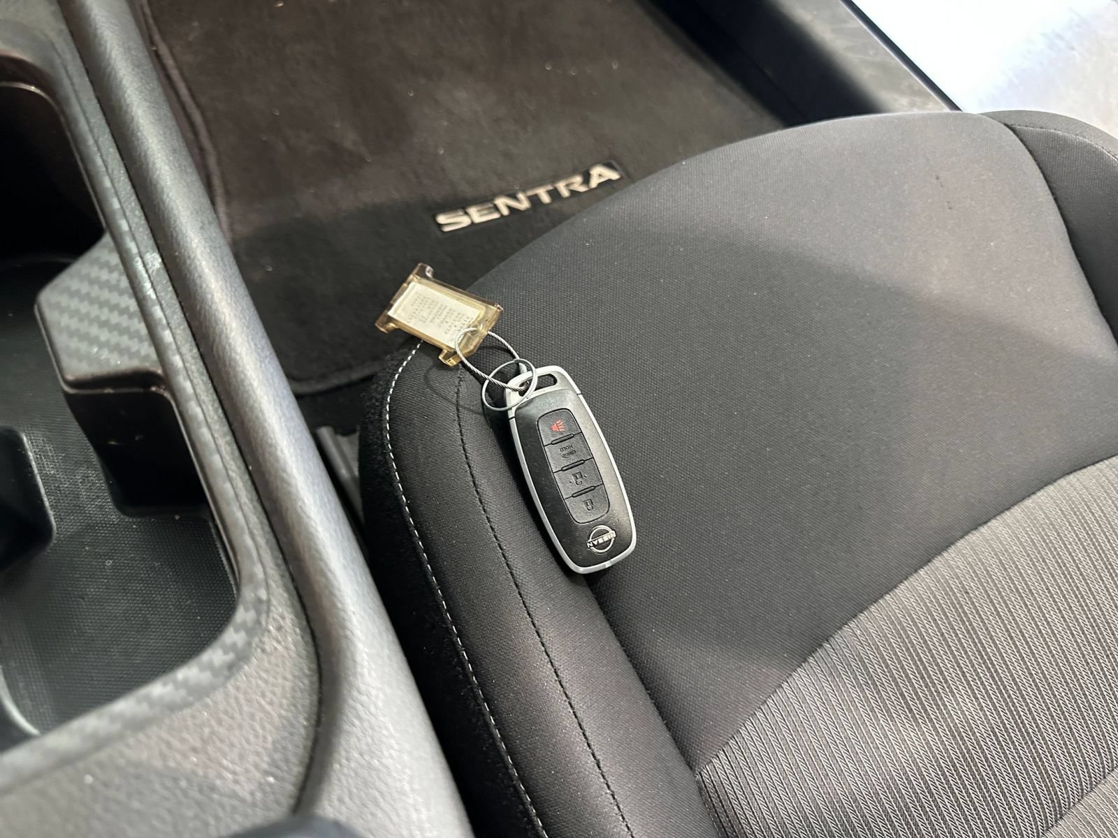 Used 2025 Nissan Sentra SV FWD image 17