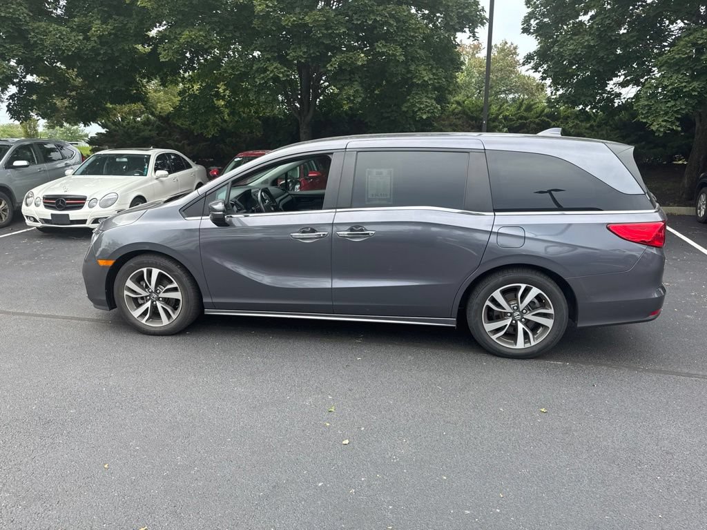 Certified 2024 Honda Odyssey Touring image 9
