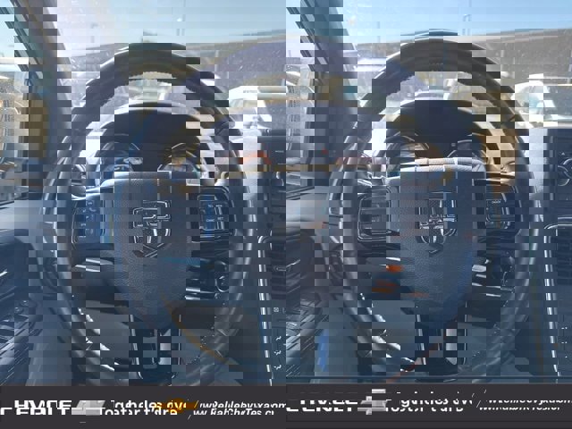 Used 2016 Dodge Grand Caravan SE image 18