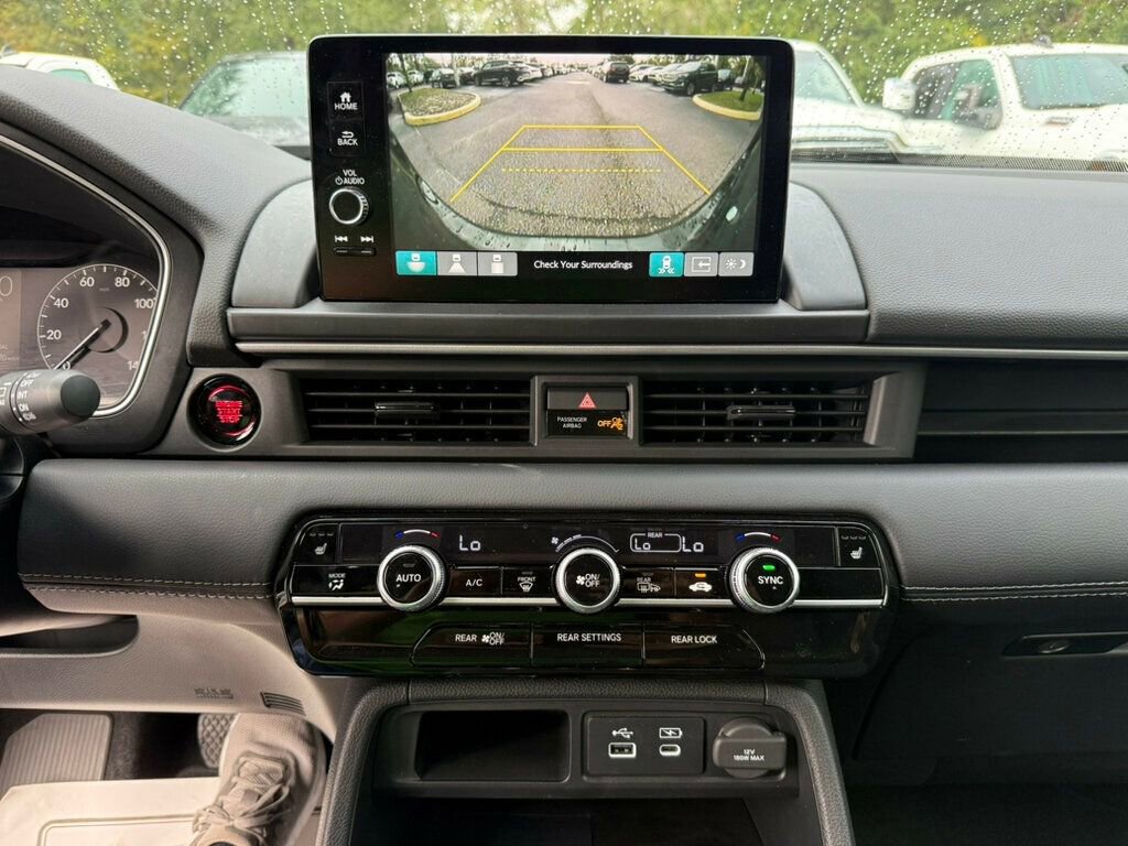 Used 2025 Honda Pilot EX-L image 6