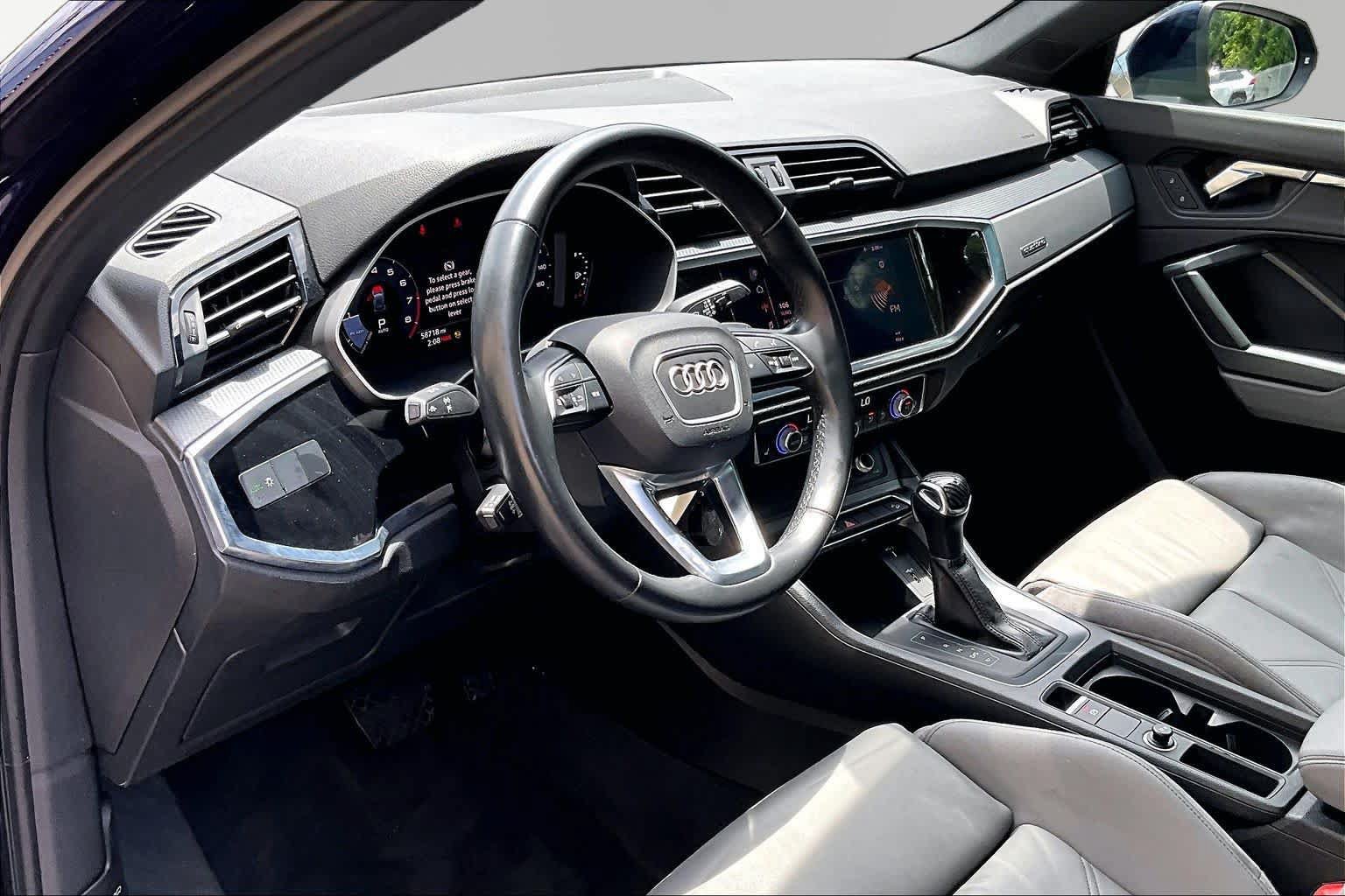 Used 2021 Audi Q3 2.0T Premium w/ 20" Wheel Package AWD/4WD image 18