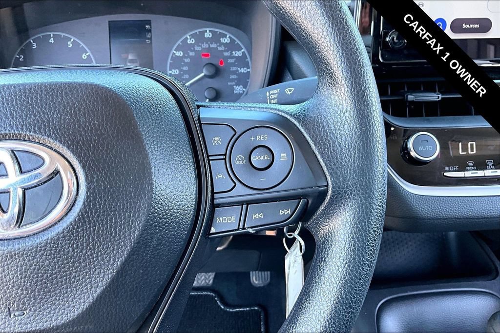 Used 2025 Toyota Corolla LE FWD image 14