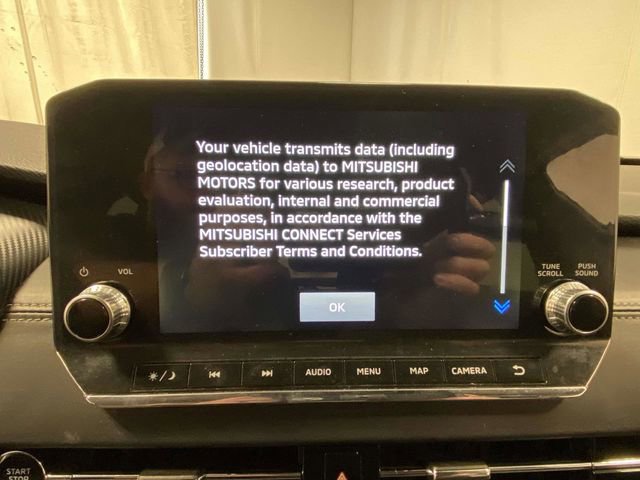 Used 2024 Mitsubishi Outlander SE image 16