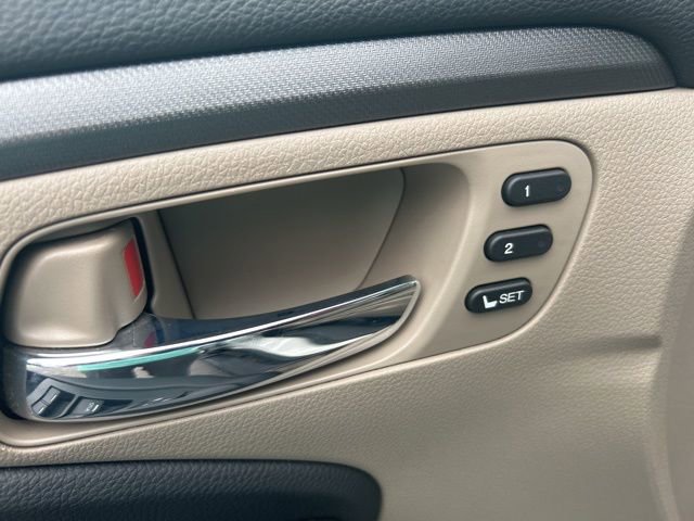 Used 2023 Honda Ridgeline RTL-E image 16