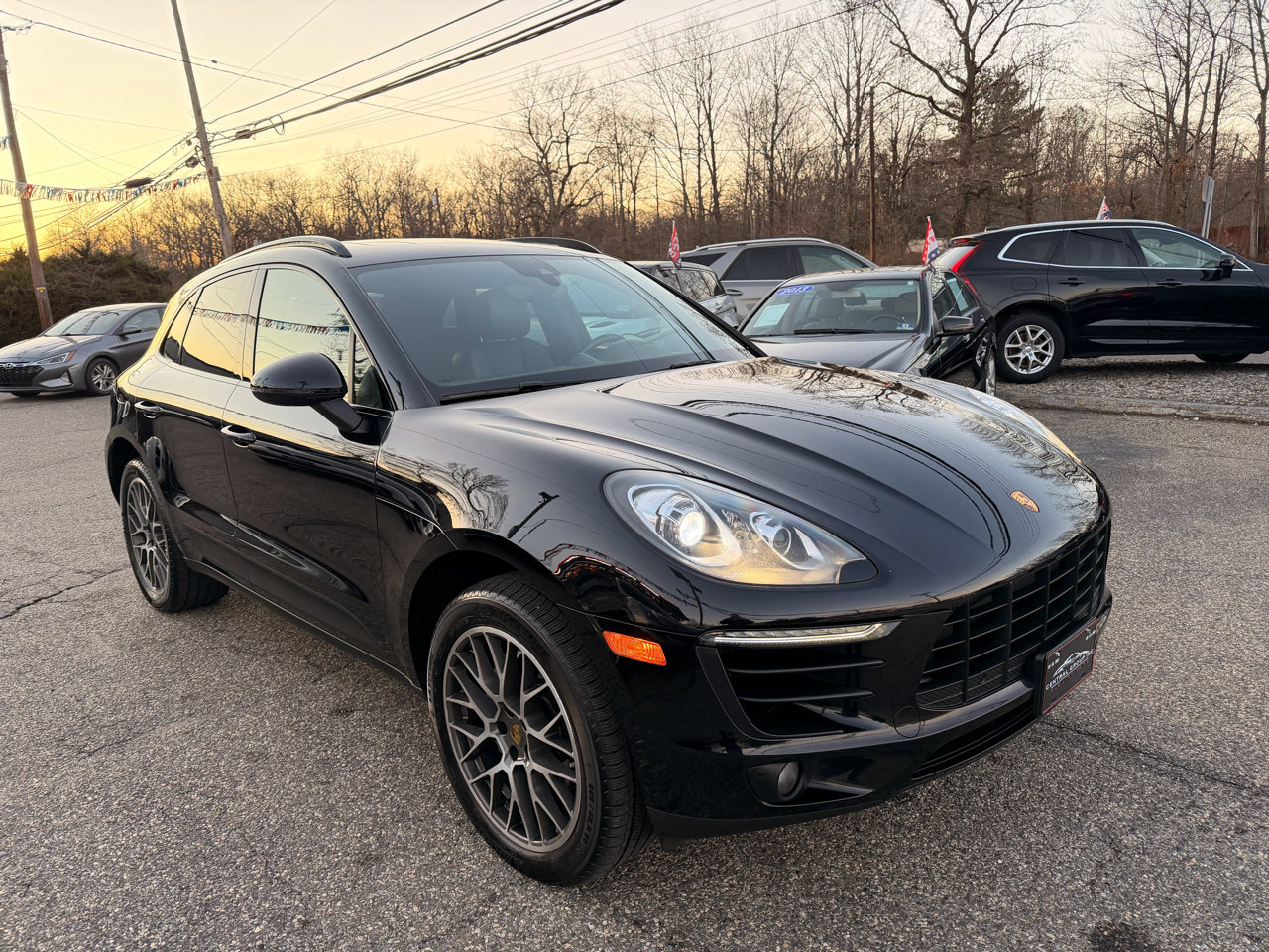 Used 2017 Porsche Macan S image 10