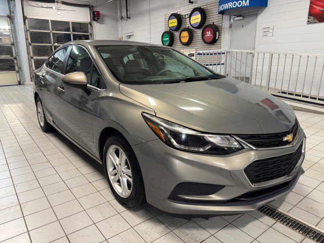 Used 2017 Chevrolet Cruze LT w/ Convenience Package image 1