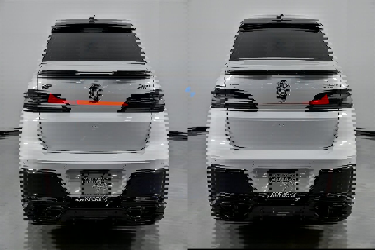 Used 2025 BMW 760i xDrive w/ Executive Package image 10