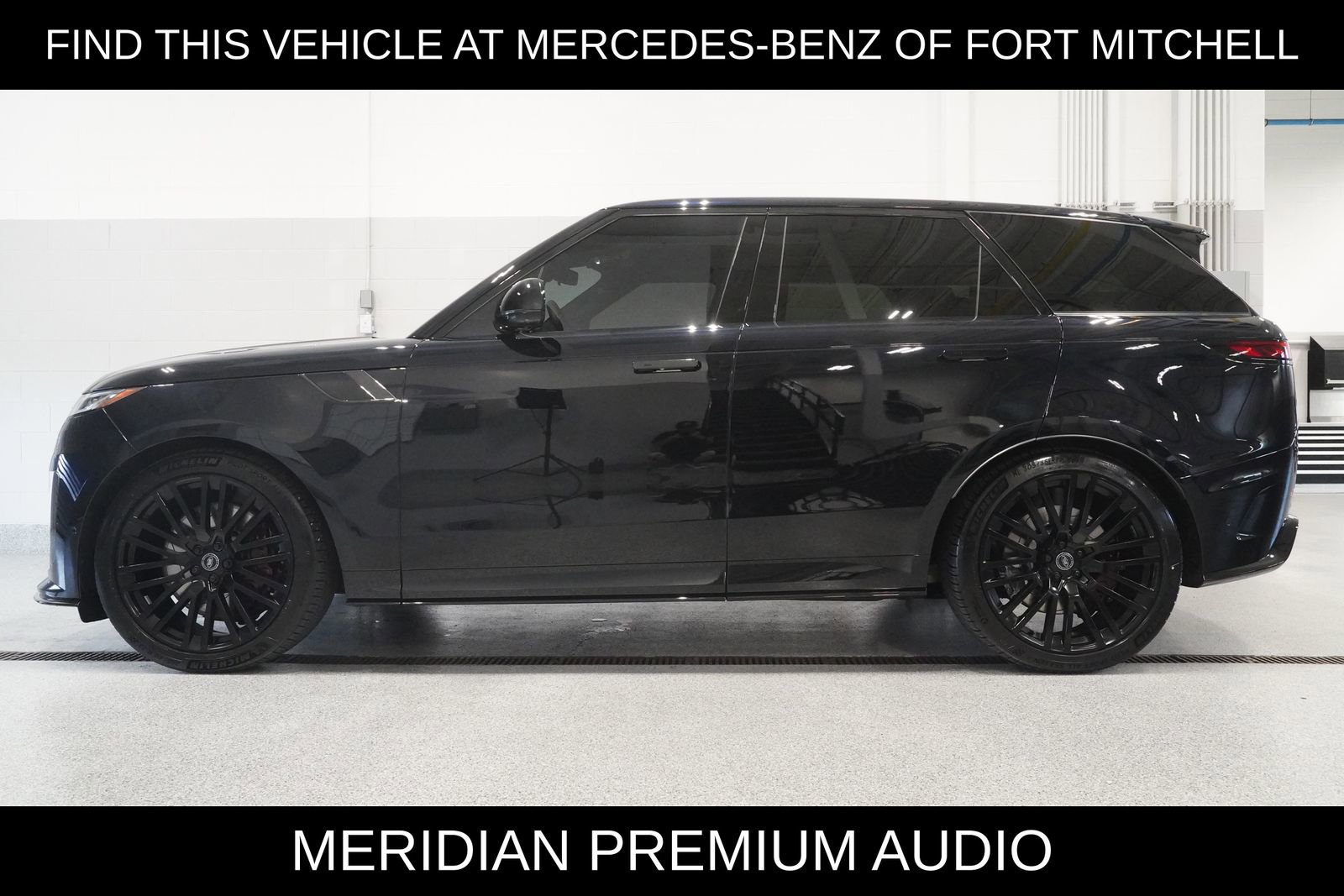 Used 2025 Land Rover Range Rover Sport SV Edition Two AWD/4WD image 3
