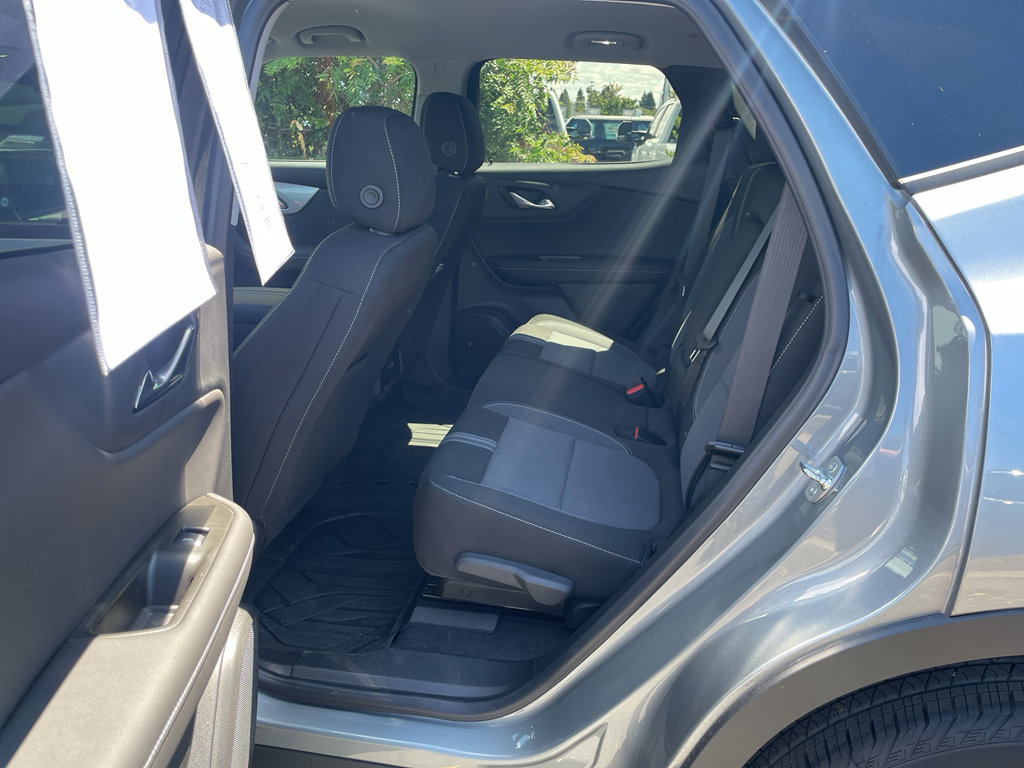 Used 2025 Chevrolet Blazer LT w/ Midnight/Sport Edition image 41