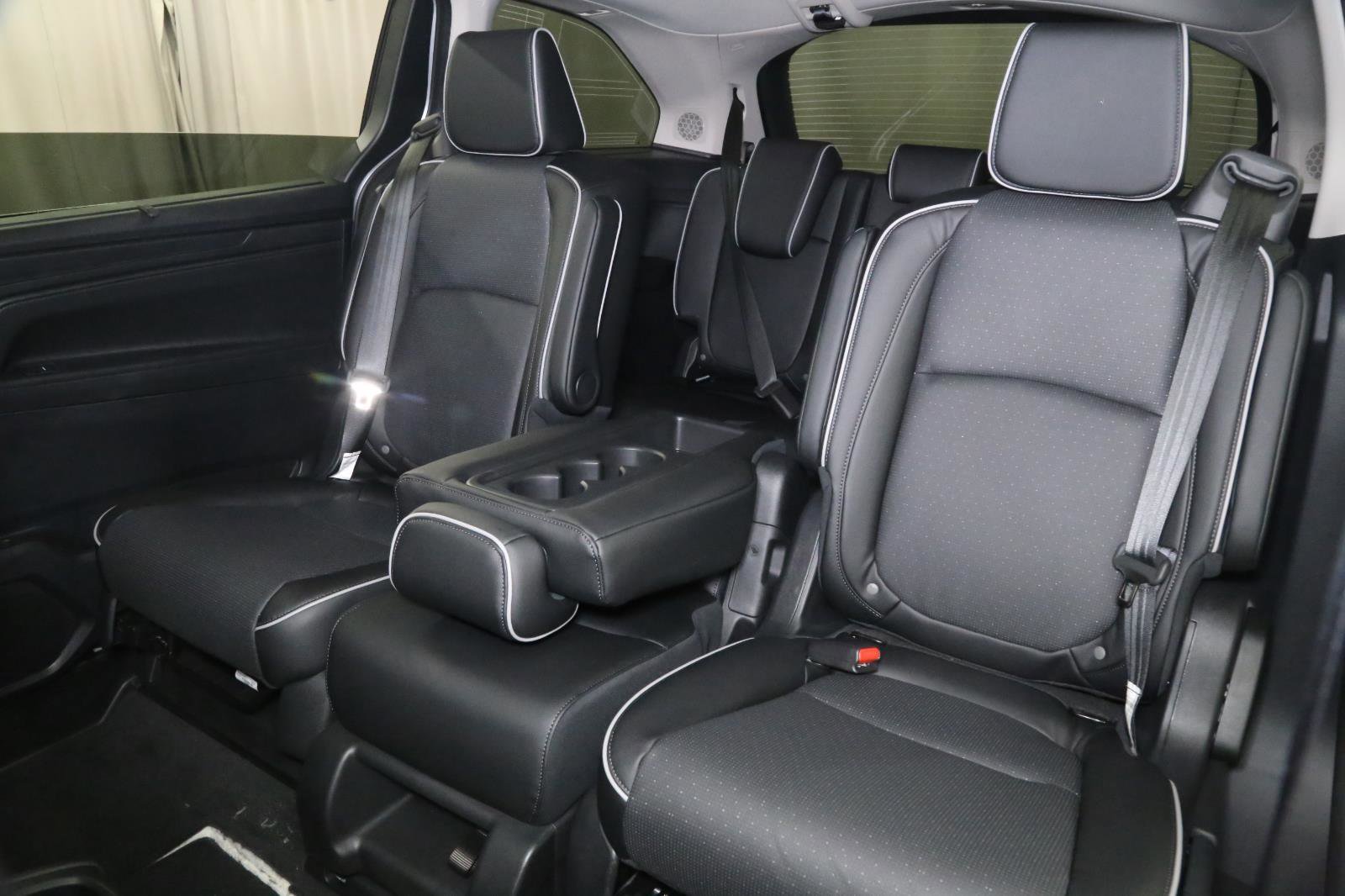 New 2026 Honda Odyssey Elite image 12