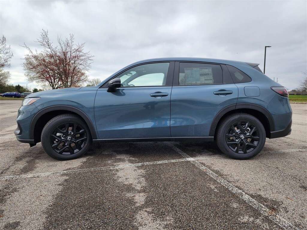 Used 2024 Honda HR-V Sport image 12