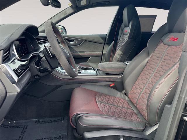 Certified 2025 Audi RS Q8 performance image 9