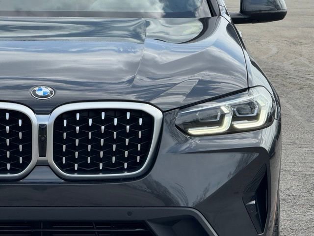 Certified 2025 BMW X4 xDrive30i w/ Premium Package image 12