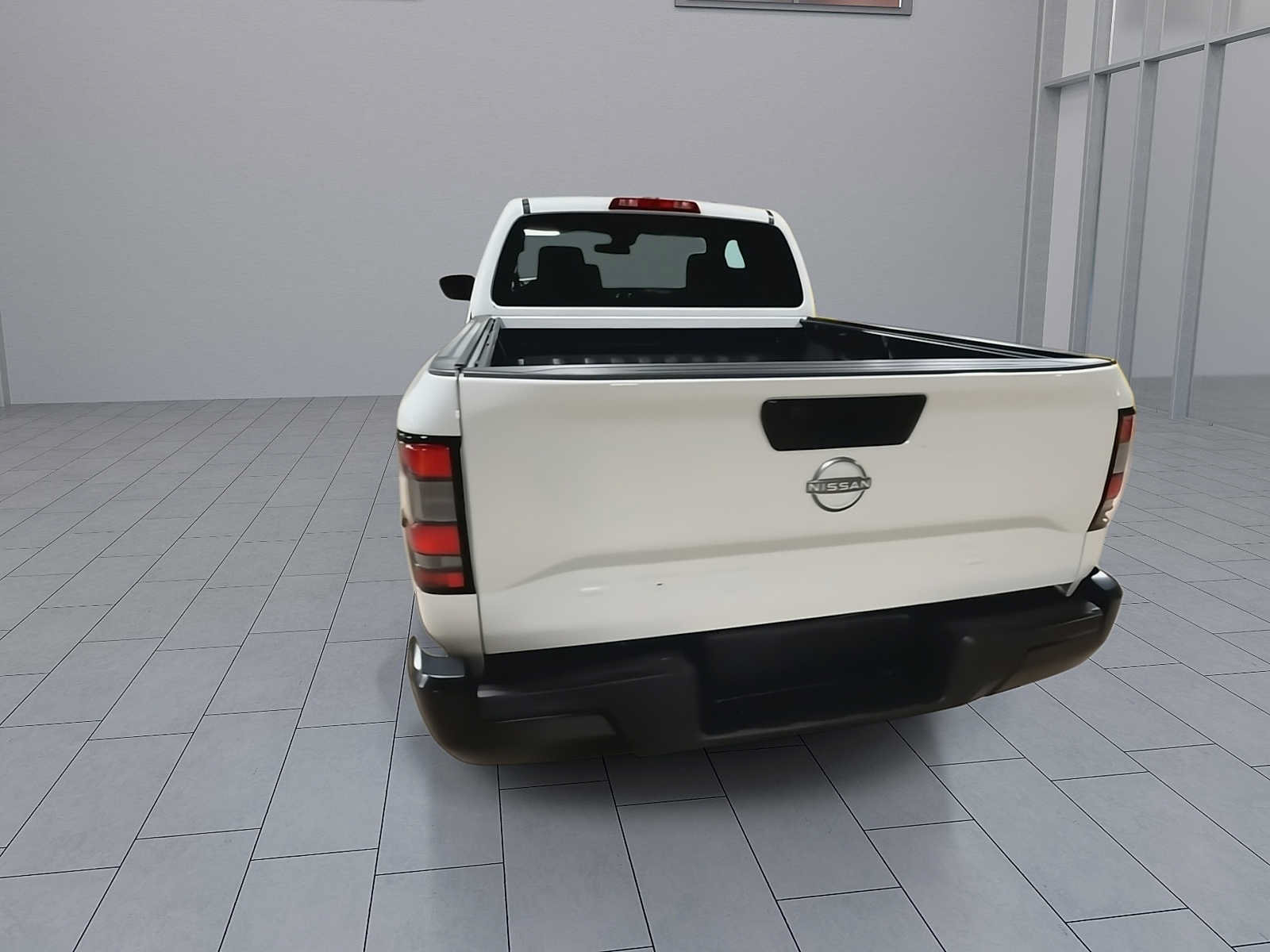 Used 2024 Nissan Frontier S w/ S Utility Package RWD image 7