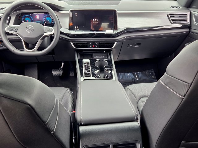 New 2026 Volkswagen Atlas Cross Sport SE FWD image 8