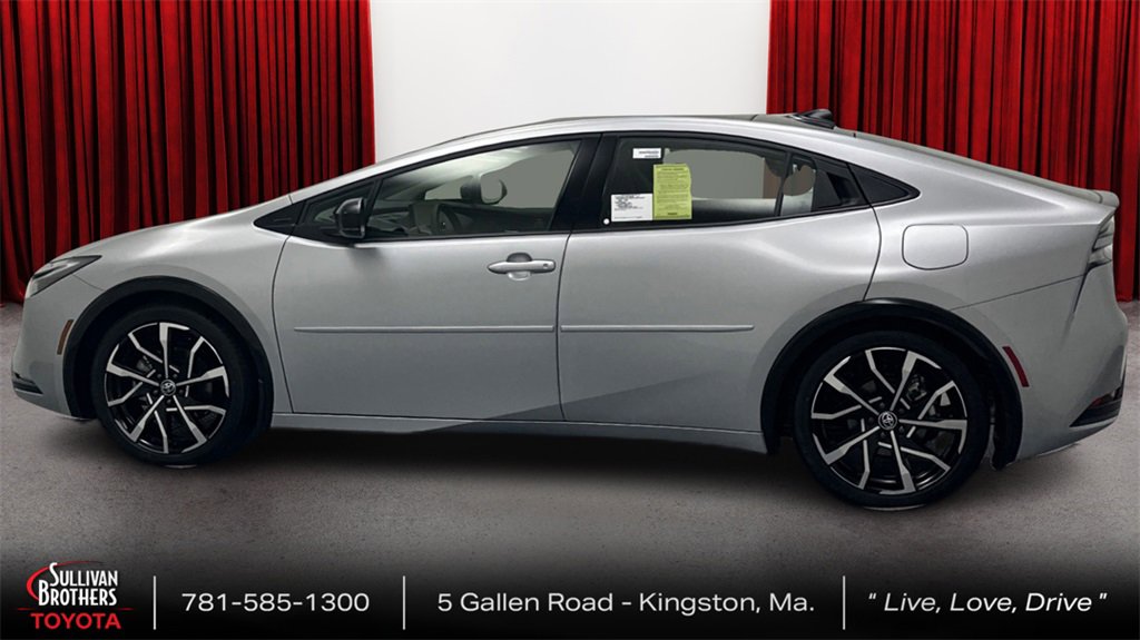 New 2026 Toyota Prius Plug-In Hybrid image 8