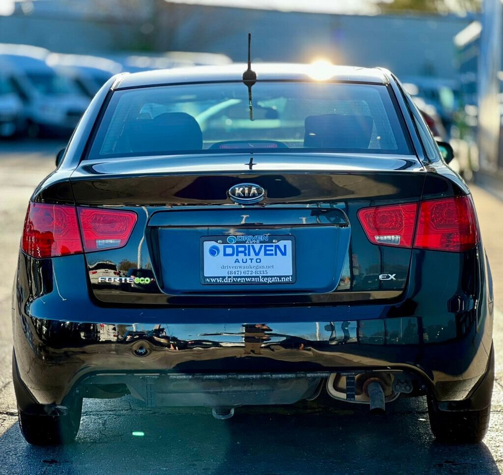 Used 2012 Kia Forte EX w/ Fuel Economy Pkg image 4