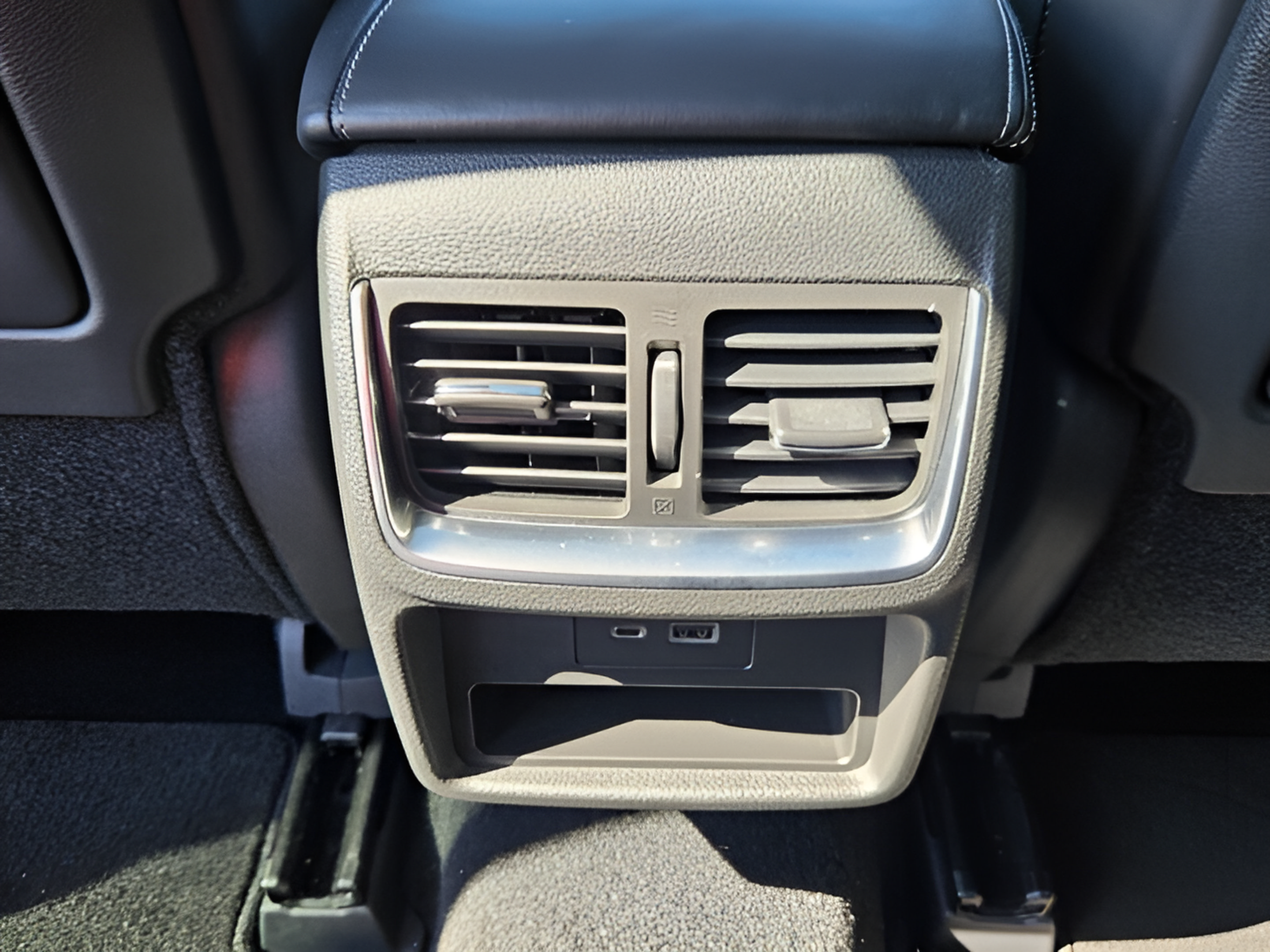Used 2024 INFINITI QX50 Luxe FWD image 10