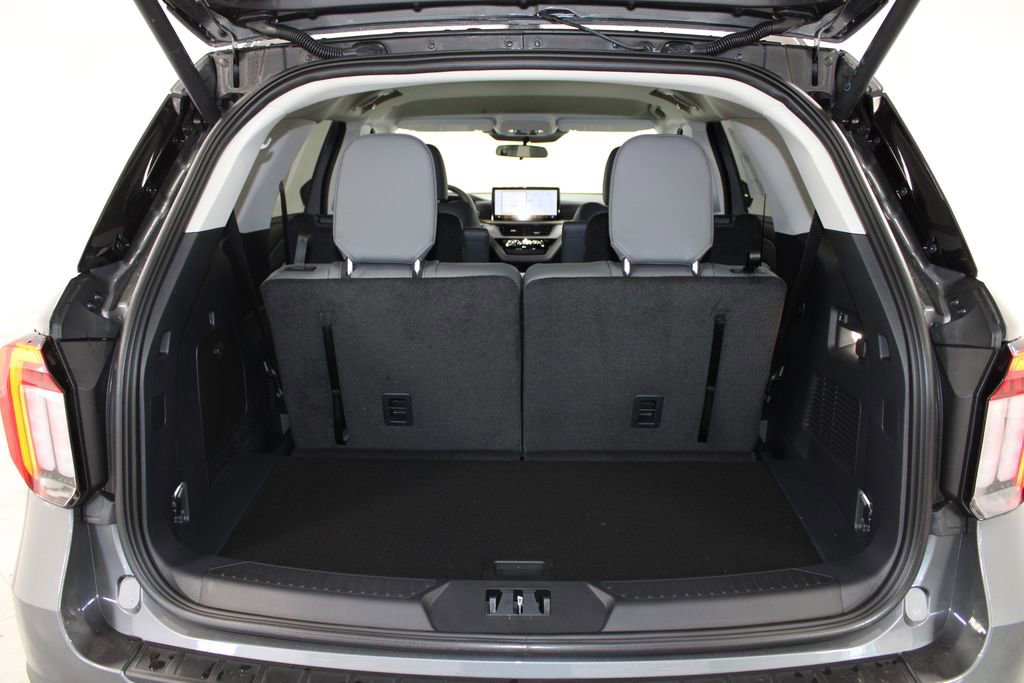 New 2026 Ford Explorer Active w/ Active Comfort Package image 15