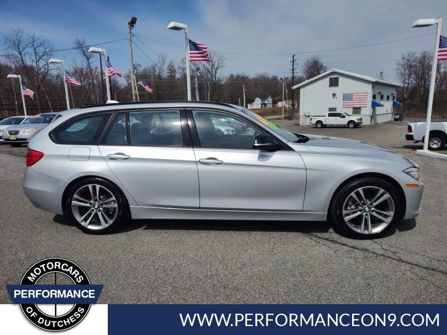 Used 2014 BMW 328i xDrive Wagon w/ Technology Package AWD/4WD image 2