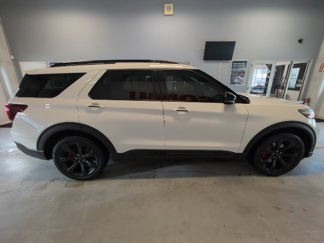 Used 2020 Ford Explorer ST w/ ST Street Pack image 6