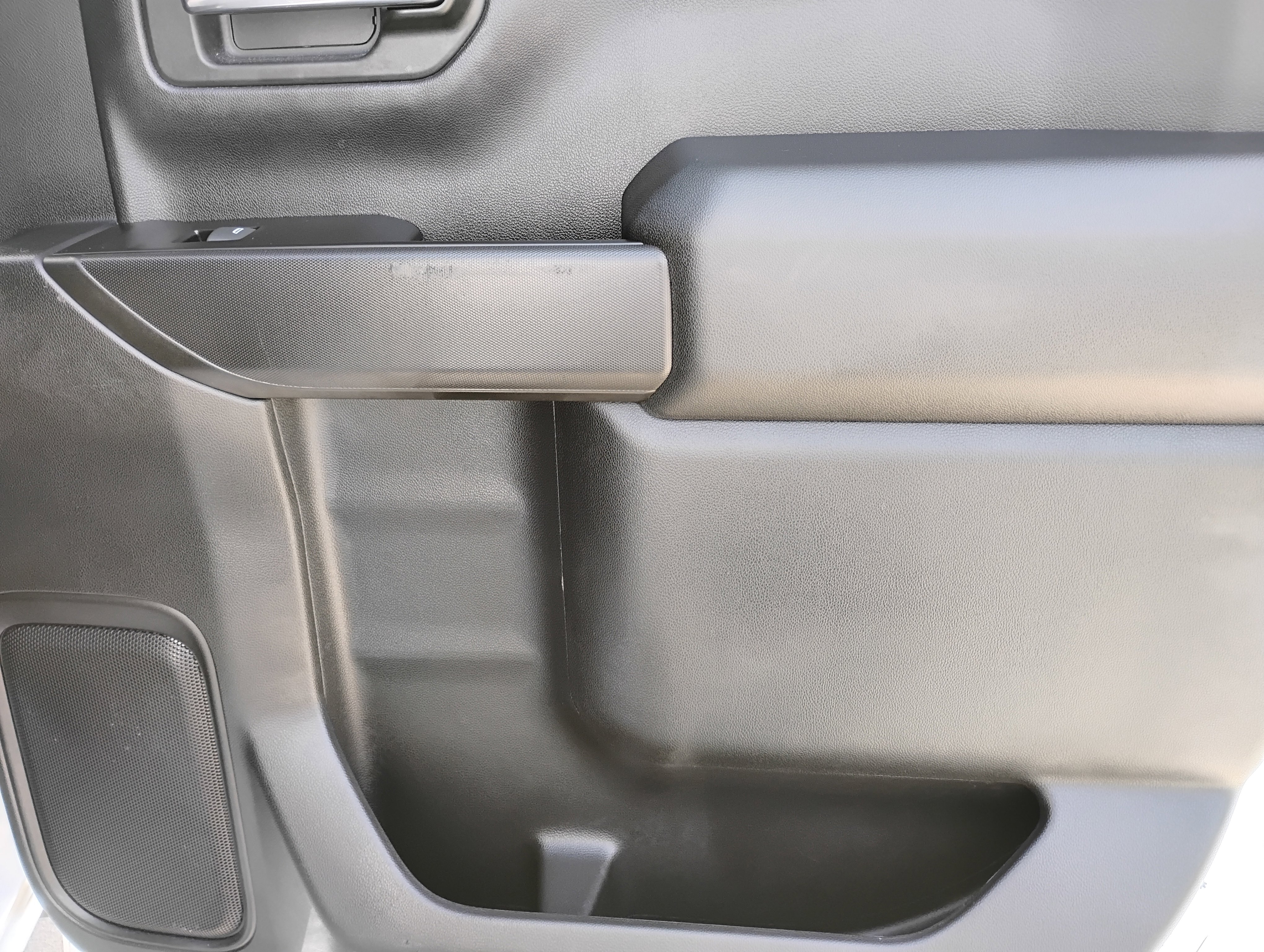 Used 2019 Chevrolet Silverado 1500 LT w/ All-Star Edition AWD/4WD image 19