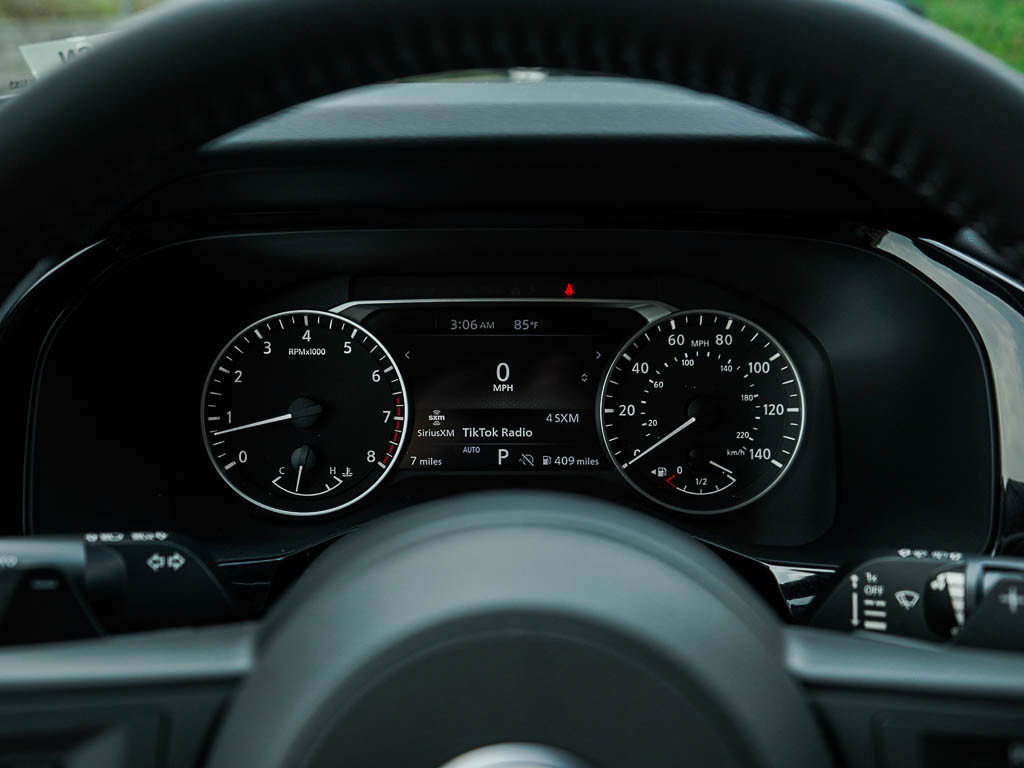 New 2025 Nissan Pathfinder SV image 24