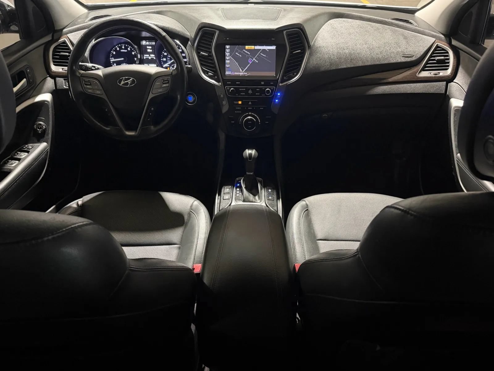 Used 2017 Hyundai Santa Fe Sport AWD/4WD image 10