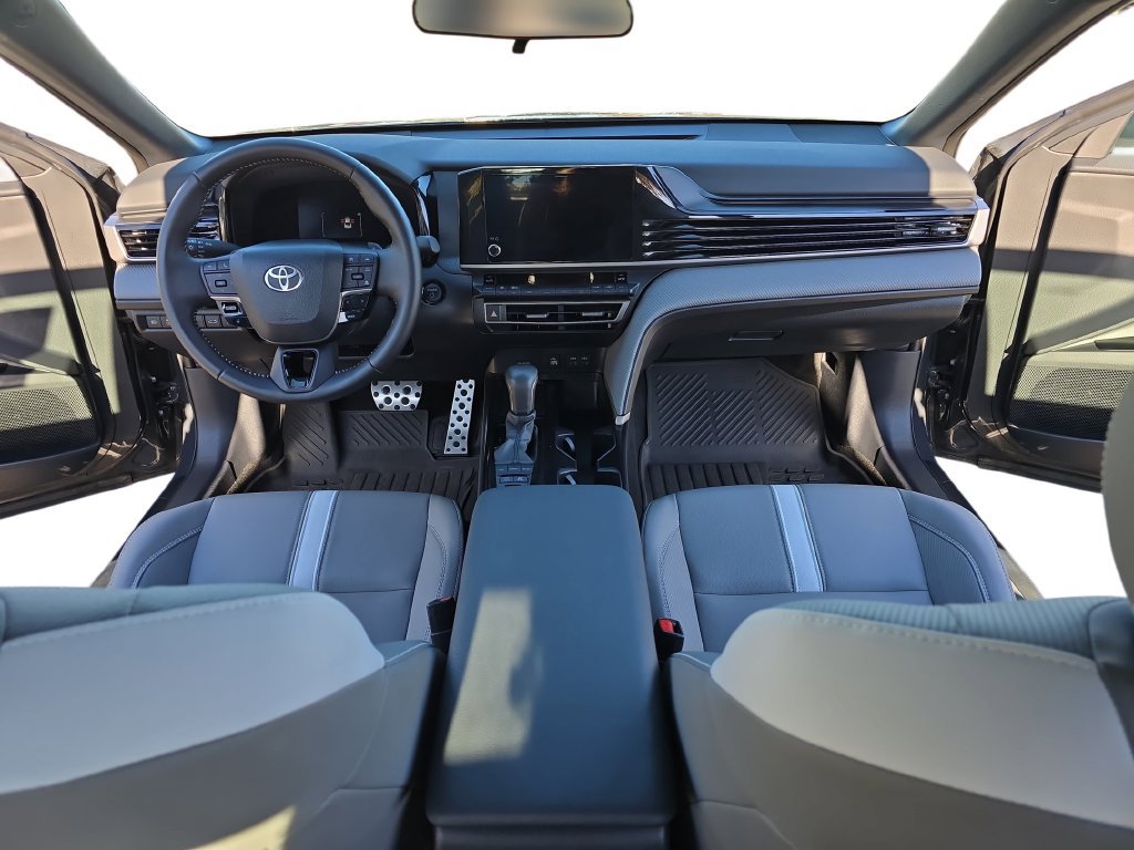 Certified 2025 Toyota Camry SE AWD/4WD image 12