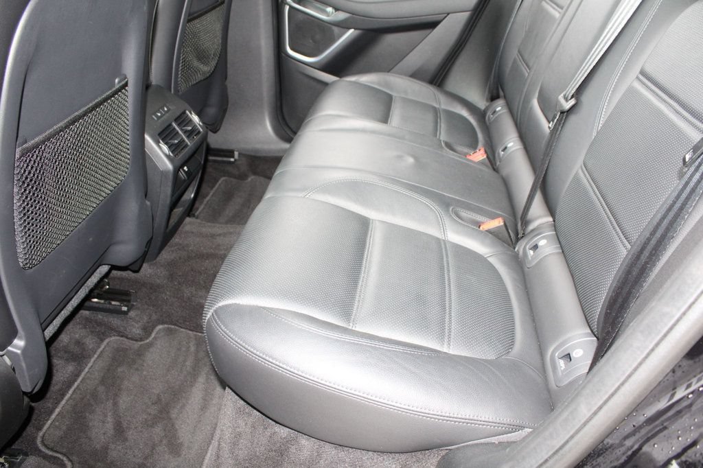 Used 2020 Jaguar E-PACE AWD/4WD image 37