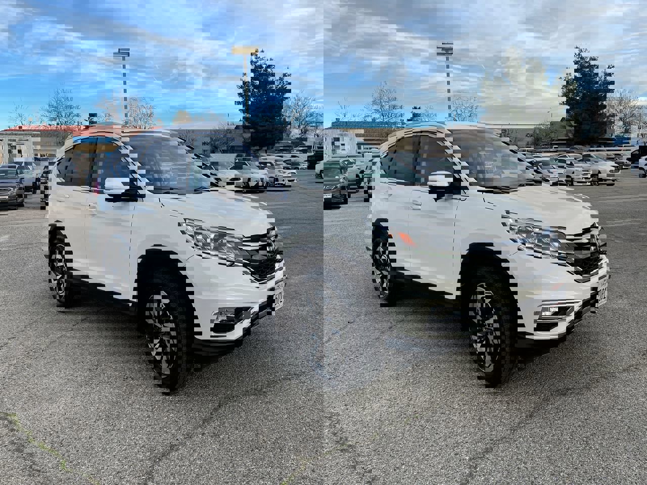 Used 2016 Honda CR-V Touring image 2