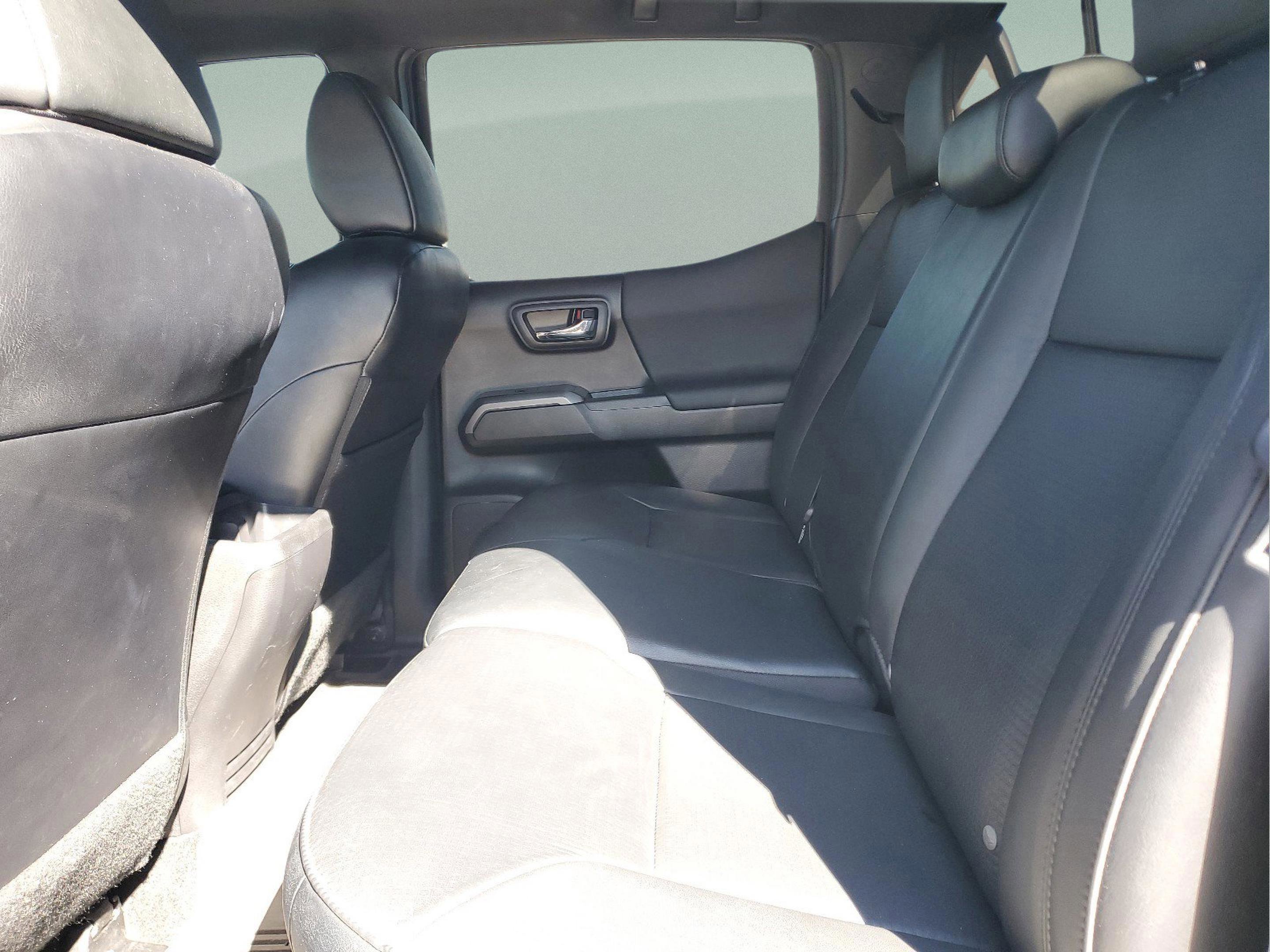 Used 2022 Toyota Tacoma TRD Sport image 29