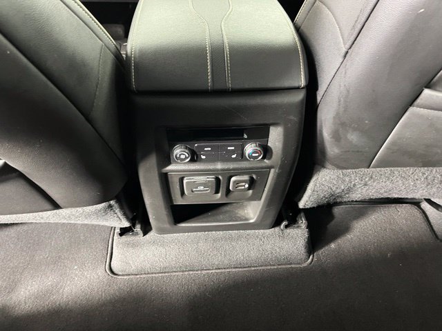 Used 2023 Chevrolet Traverse Premier w/ Redline Edition AWD/4WD image 39